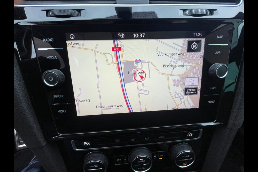 Volkswagen Golf 1.5 TSI R-line | R-line interieur en exterieur pakket | Digi cockpit