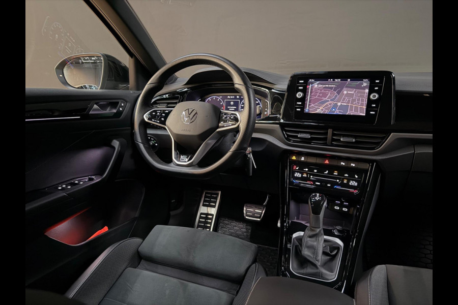 Volkswagen T-Roc 1.5 TSI R-Line - Pano - Trekhaak