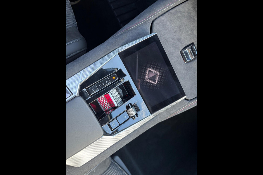 DS DS 4 1.6 PT 225 Performance Line | 225pk Benzine | 1600 kg trekgewicht | Incl. 12 maanden BOVAG garantie