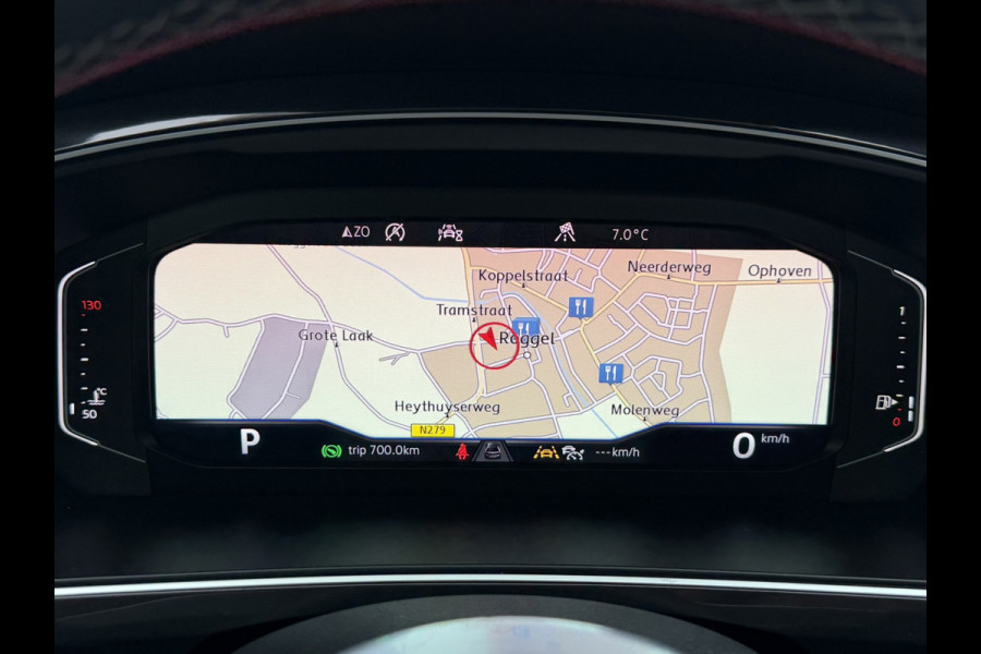 Volkswagen Tiguan 1.5 TSI ACT R-line Automaat Panorama Stoelverwarming 360 Camera+Pdc Clima Carplay Dab+ Digital Dash