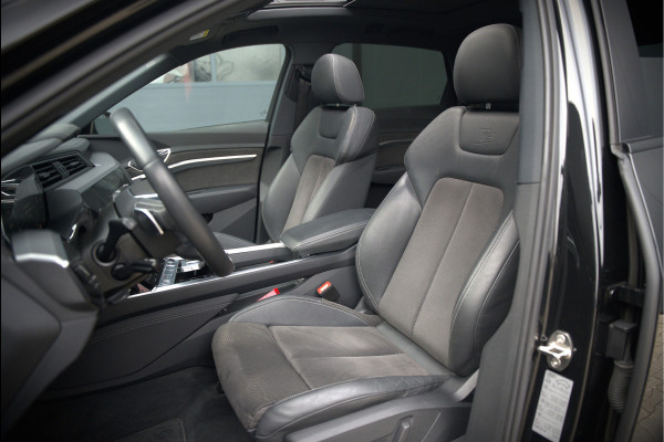 Audi e-tron e-tron 50 quattro Launch edition Black 71 kWh S-Line | Panoramadak | Stoelverwarming | Adaptive Cruise Control | Memory Seat | Parkeersensoren | Keyless | Apple Carplay