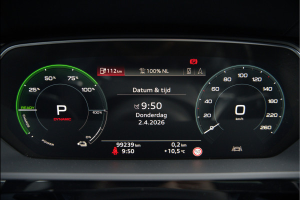 Audi e-tron e-tron 50 quattro Launch edition Black 71 kWh S-Line | Panoramadak | Stoelverwarming | Adaptive Cruise Control | Memory Seat | Parkeersensoren | Keyless | Apple Carplay