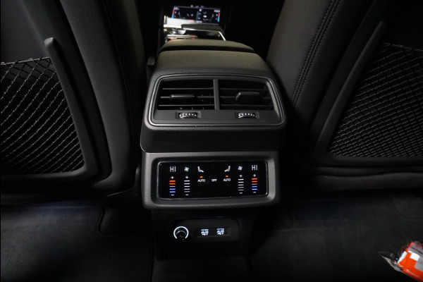 Audi e-tron 55 Quattro Advanced Tour Pack | LED Matrix | 20" Lichtmetalen Velgen | PDC VA | Camera | Leder | DAB+ | Digitale cockpit