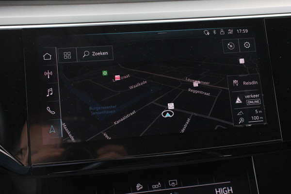 Audi e-tron 55 Quattro Advanced Tour Pack | LED Matrix | 20" Lichtmetalen Velgen | PDC VA | Camera | Leder | DAB+ | Digitale cockpit