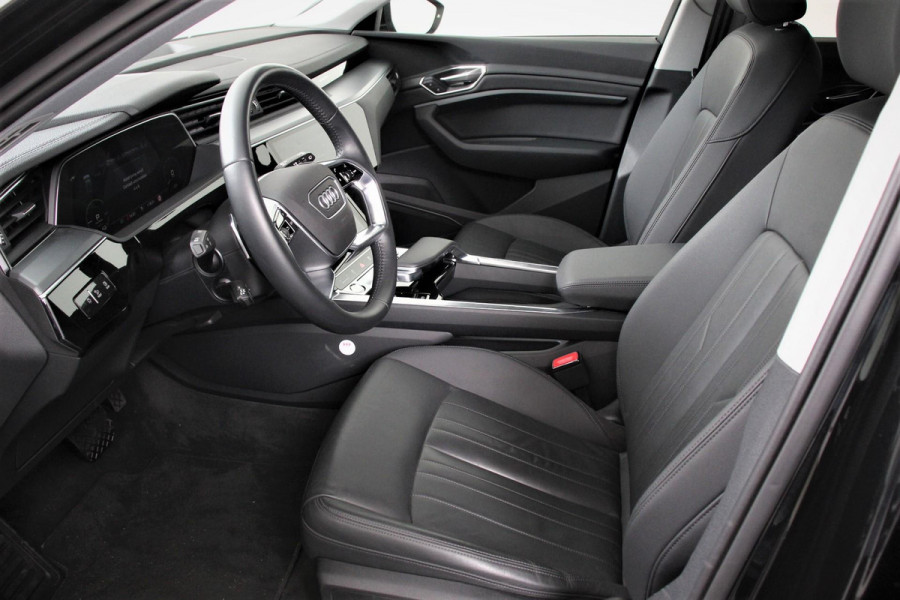 Audi e-tron 55 Quattro Advanced Tour Pack | LED Matrix | 20" Lichtmetalen Velgen | PDC VA | Camera | Leder | DAB+ | Digitale cockpit