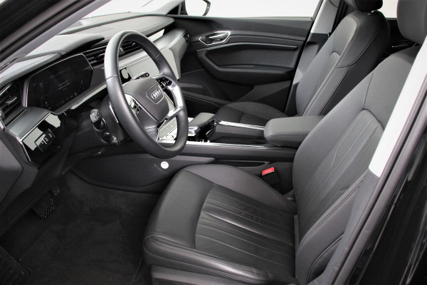 Audi e-tron 55 Quattro Advanced Tour Pack | LED Matrix | 20" Lichtmetalen Velgen | PDC VA | Camera | Leder | DAB+ | Digitale cockpit