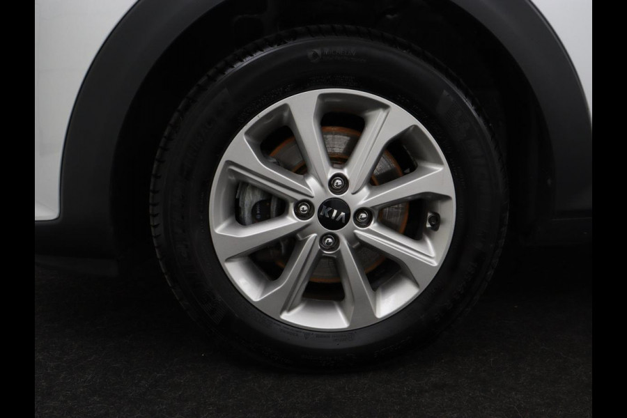 Kia Stonic 1.2 MPi ComfortPlusLine Navigator | Trekhaak | Carplay | Camera | Navigatie | Cruise control | Airco | Bluetooth | DAB | Parkeerhulp