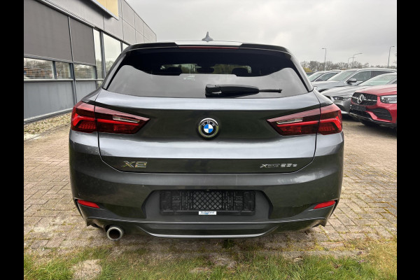 BMW X2 xDrive25e M Sport | 220pk |  Panoramadak | M pakket |  Achteruitrijcamera | Leder | Sportstoelen | Head Up Display