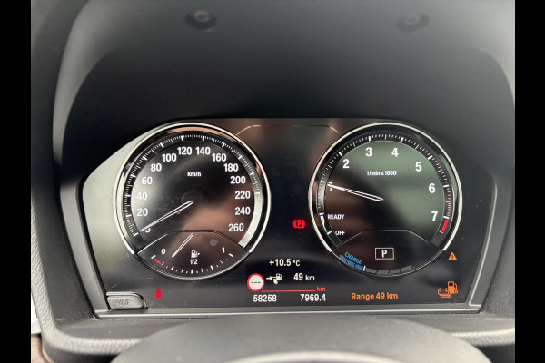 BMW X2 xDrive25e M Sport | 220pk |  Panoramadak | M pakket |  Achteruitrijcamera | Leder | Sportstoelen | Head Up Display