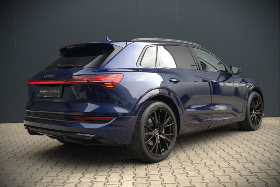 Audi e-tron e-tron 50 quattro Launch edition Black 71 kWh S-Line | Panoramadak | Stoelverwarming | Adaptive Cruise Control | Memory Seat | Parkeersensoren | Keyless | Apple Carplay | SOH 89,22%