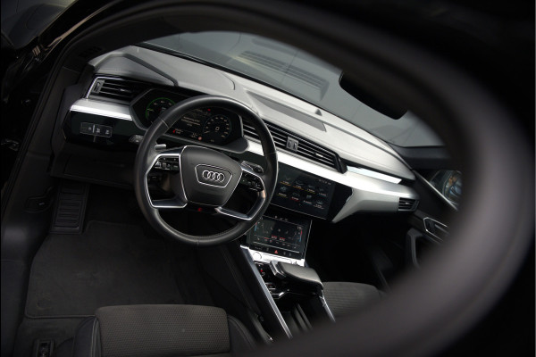 Audi e-tron e-tron 50 quattro Launch edition Black 71 kWh S-Line | Panoramadak | Stoelverwarming | Adaptive Cruise Control | Memory Seat | Parkeersensoren | Keyless | Apple Carplay | SOH 89,22%