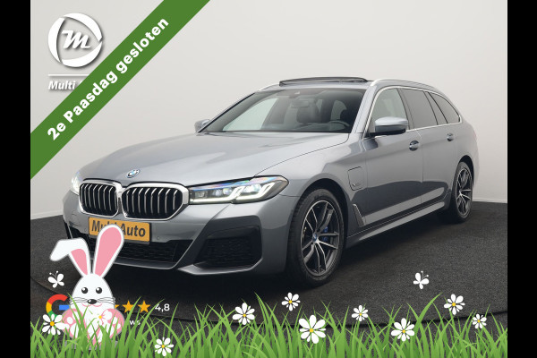 BMW 5 Serie Touring 530e xDrive M Sport PHEV 293pk Dealer O.H. | Panodak | Head Up | Laser LED | 360 Camera | Harman & Kardon | Sfeerverlichting | Alcantara Sportstoelen Verwarmd | Keyless | Blis | Virtual | Navigatie | DAB | Plug In Hybrid