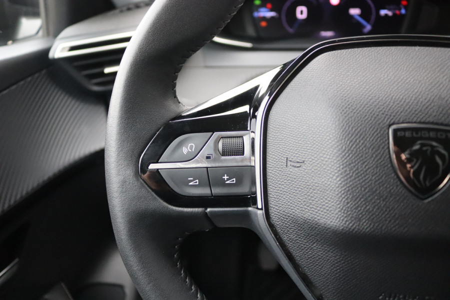 Peugeot 208 1.2 PureT. 100PK Allure Carplay-android/Parkeerhulp/Cruise-control