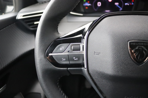 Peugeot 208 1.2 PureT. 100PK Allure Carplay-android/Parkeerhulp/Cruise-control