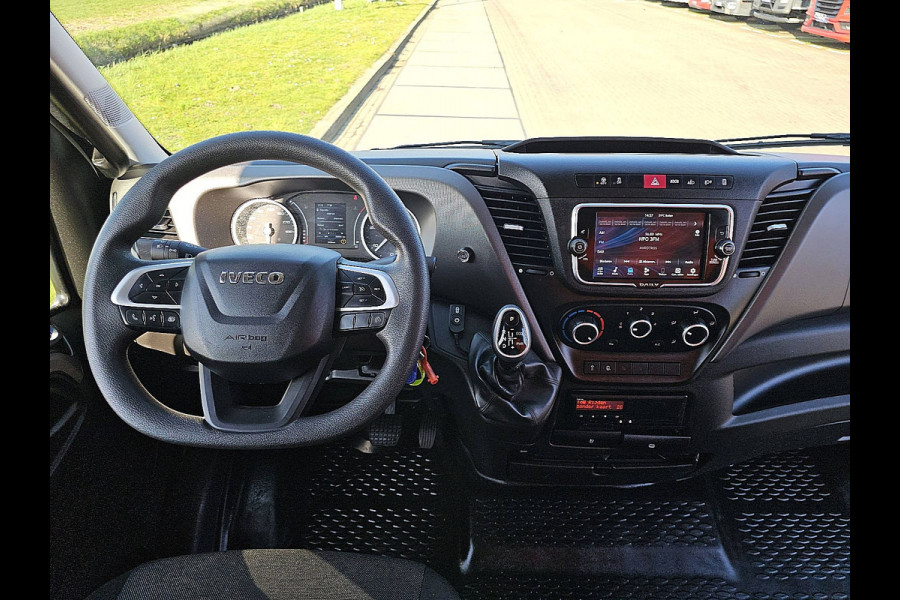 Iveco Daily 35S18 3.0 BE CLICKSTAR Aut 360gr Camera Laadklep