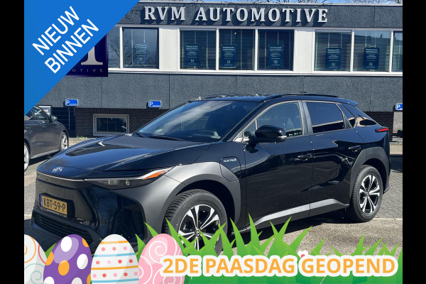Toyota Bz4x Dynamic 71 kWh VAN: 35.900,- VOOR: 32.877,- UW LENTEVOORDEEL: 3.023,- | mega compleet EN RIJKLAAR GEPRIJSD INCL. 10 JAAR TOYOTA GARANTIE