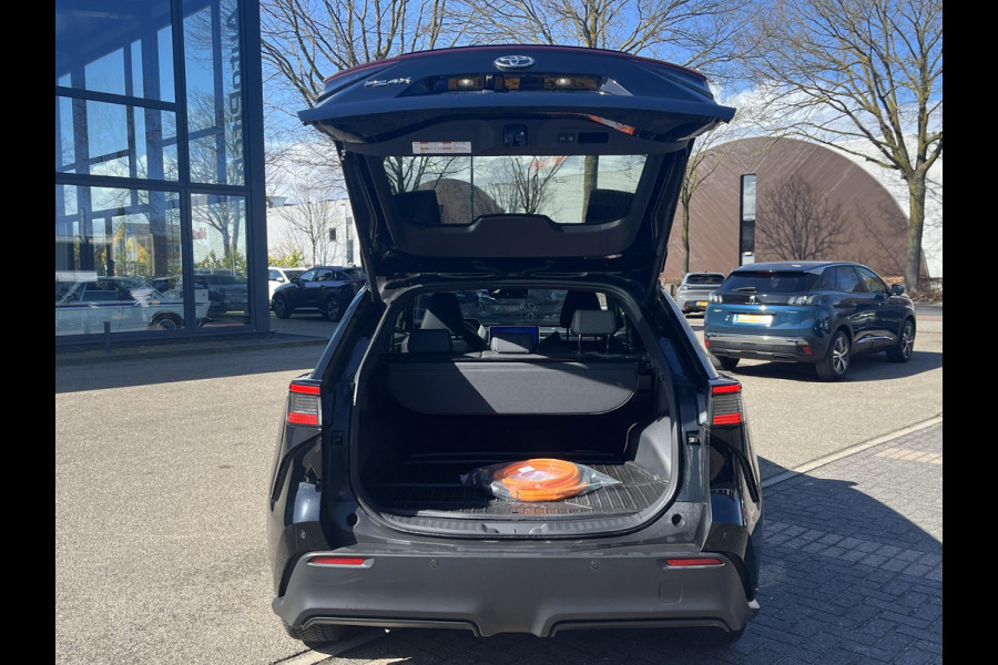 Toyota Bz4x Dynamic 71 kWh VAN: 35.900,- VOOR: 32.877,- UW LENTEVOORDEEL: 3.023,- | mega compleet EN RIJKLAAR GEPRIJSD INCL. 10 JAAR TOYOTA GARANTIE