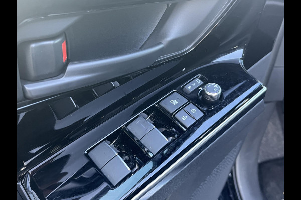 Toyota Bz4x Dynamic 71 kWh VAN: 35.900,- VOOR: 32.877,- UW LENTEVOORDEEL: 3.023,- | mega compleet EN RIJKLAAR GEPRIJSD INCL. 10 JAAR TOYOTA GARANTIE