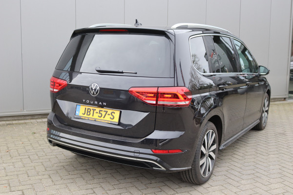 Volkswagen Touran 1.5 TSI 150PK Automaat R-Line 7pers./Pano-dak/Navigatie/Camera/Elektr.-klep/Stoelverwarming