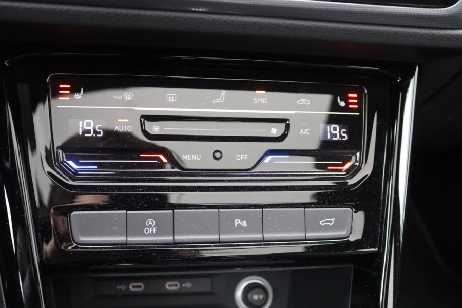 Volkswagen Touran 1.5 TSI 150PK Automaat R-Line 7pers./Pano-dak/Navigatie/Camera/Elektr.-klep/Stoelverwarming