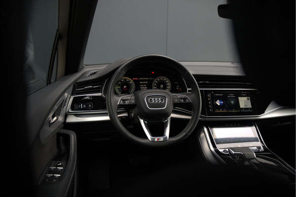 Audi Q7 55 TFSI e quattro Pro Line S S-Line | Bang & Olufsen | Panoramadak | Stoelverwarming | Stuurverwarming | Luchtvering | Head-Up Display | Memory Seats | Matrix LED | Apple Carplay | Adaptrive Cruise Control | Ambiance Verlichtin