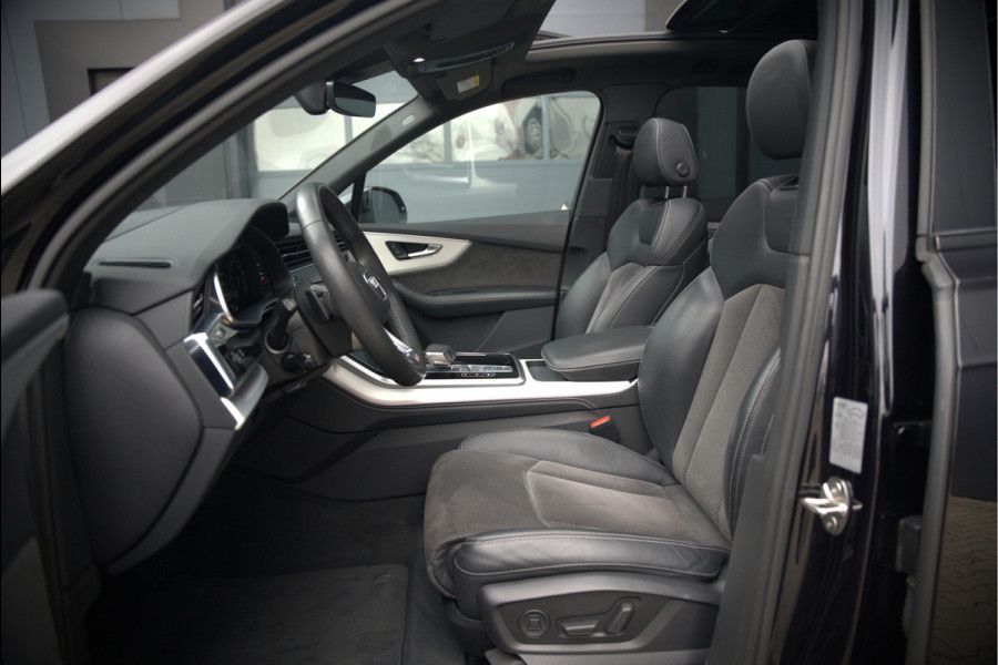 Audi Q7 55 TFSI e quattro Pro Line S S-Line | Bang & Olufsen | Panoramadak | Stoelverwarming | Stuurverwarming | Luchtvering | Head-Up Display | Memory Seats | Matrix LED | Apple Carplay | Adaptrive Cruise Control | Ambiance Verlichtin