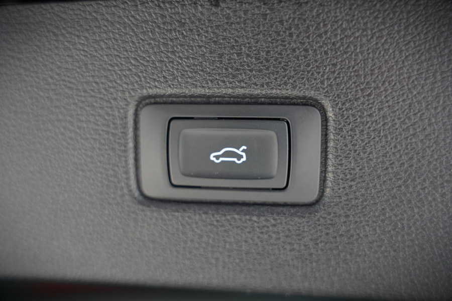 Audi Q7 55 TFSI e quattro Pro Line S S-Line | Bang & Olufsen | Panoramadak | Stoelverwarming | Stuurverwarming | Luchtvering | Head-Up Display | Memory Seats | Matrix LED | Apple Carplay | Adaptrive Cruise Control | Ambiance Verlichtin