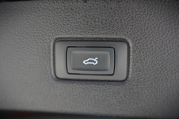 Audi Q7 55 TFSI e quattro Pro Line S S-Line | Bang & Olufsen | Panoramadak | Stoelverwarming | Stuurverwarming | Luchtvering | Head-Up Display | Memory Seats | Matrix LED | Apple Carplay | Adaptrive Cruise Control | Ambiance Verlichtin