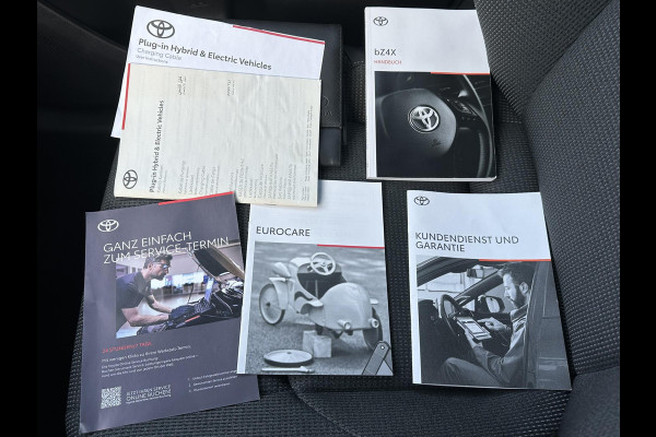 Toyota Bz4x Dynamic 71 kWh VAN: 35.900,- VOOR: 32877,- UW LENTEVOORDEEL: 3.023,- | ABSOLUTE TOPSTAAT | RIJKLAAR INCL. 10 JAAR TOYOTA GARANTIE