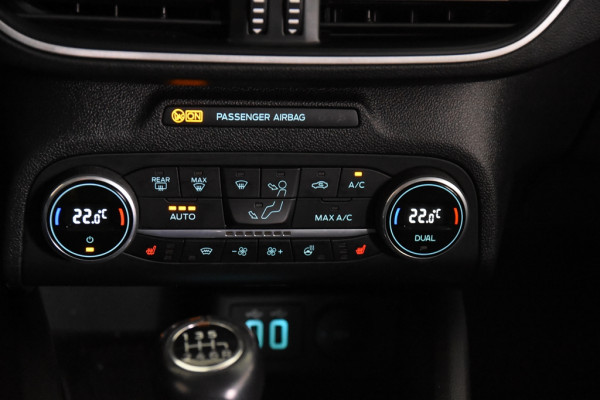 Ford FOCUS Wagon 1.0 EcoBoost Hybrid Titanium *1ste Eigenaar*Navigatie*Stoelverwarming*Camera*