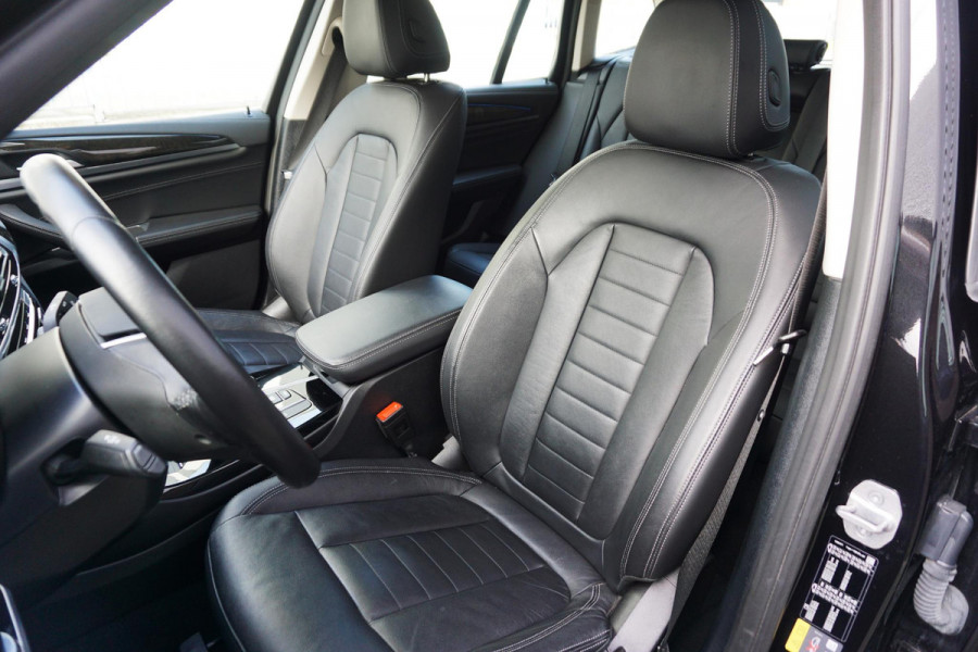 BMW X3 xDrive30e/Luxury/Trekhaak/Leer/1 Jaar Garantie/ SOH rapport.