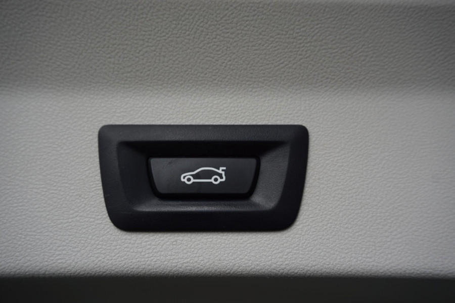 BMW X3 xDrive30e/Luxury/Trekhaak/Leer/1 Jaar Garantie/ SOH rapport.