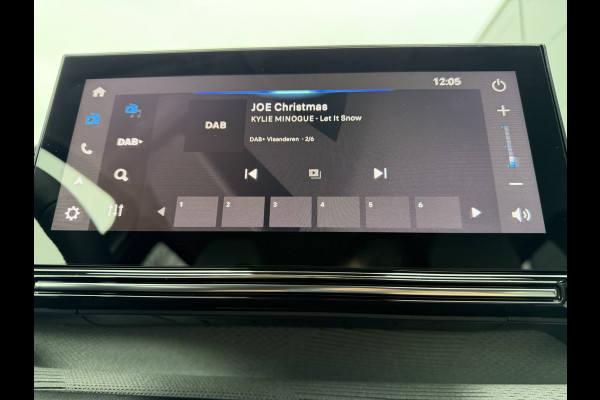 Citroën C3 100pk Max (Camera - Automatische Airco - LED - Navigatie - Draadloos laden - Apple Carplay - Parkeersensoren)