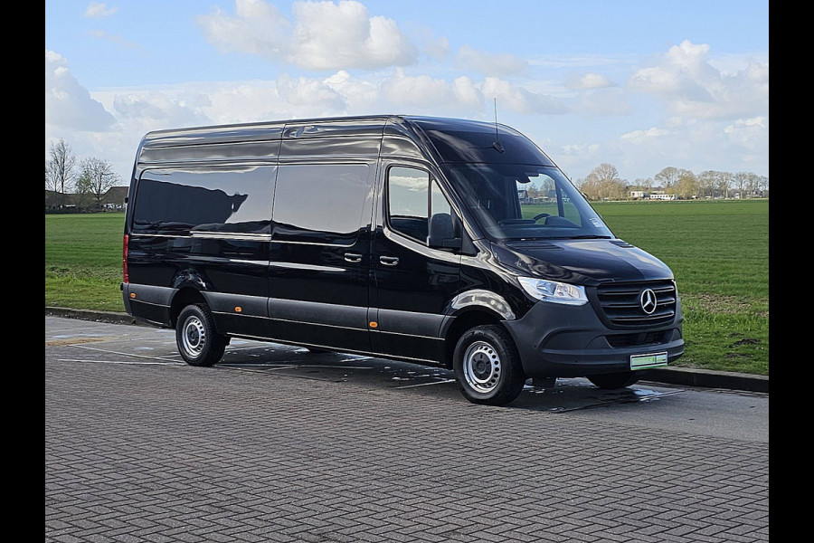 Mercedes-Benz Sprinter 317 L3H2 Automaat Mbux Navi Camera Cruise 170Pk 3-Zits!