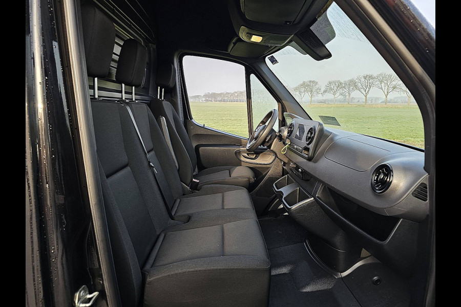 Mercedes-Benz Sprinter 317 L3H2 Automaat Mbux Navi Camera Cruise 170Pk 3-Zits!
