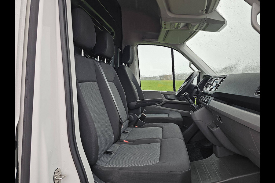 Volkswagen Crafter 35 2.0 TDI L3H3 Airco Camera Carplay Euro6 3 Zits 140 PK!