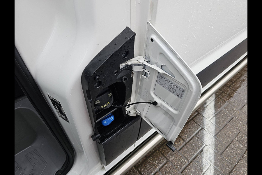 Volkswagen Crafter 35 2.0 TDI L3H3 Airco Camera Carplay Euro6 3 Zits 140 PK!