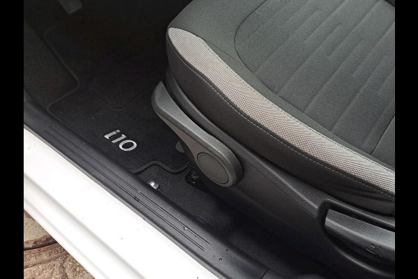 Hyundai i10 1.0 Comfort Smart Incl. Middenarmsteun | Achteruitrijcamera | Navigatie