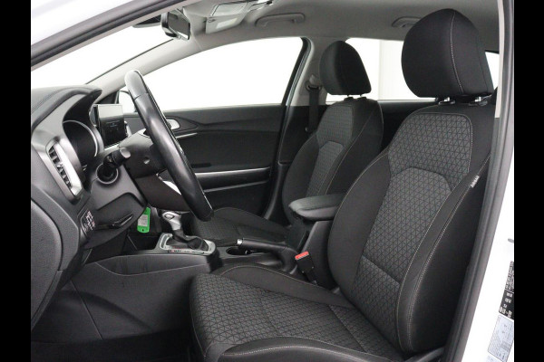 Kia Ceed 1.0 T-GDi DynamicLine | Automaat | Carplay | Camera | Navigatie | Cruise control | Climate control | DAB | Bluetooth | Parkeerhulp