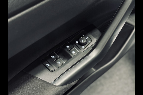 Volkswagen Polo 1.0 TSI R-Line Aut. | IQ | Camera | Virt.Cockpit Pro