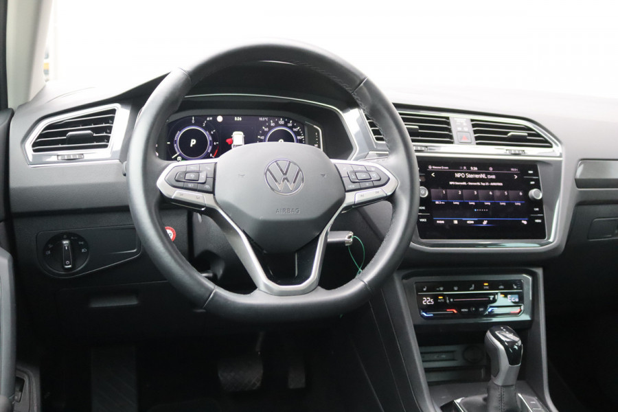 Volkswagen Tiguan 1.4 TSI eHybrid PHEV Elegance Trekhaak/Open-dak/Matrix-LED/Camera/Stoelverwarming
