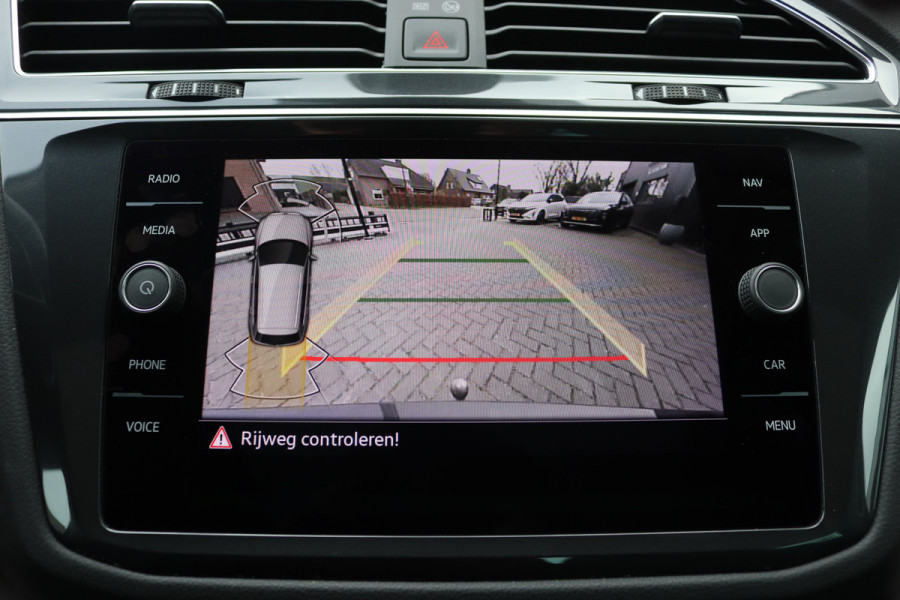 Volkswagen Tiguan 1.4 TSI eHybrid PHEV Elegance Trekhaak/Open-dak/Matrix-LED/Camera/Stoelverwarming