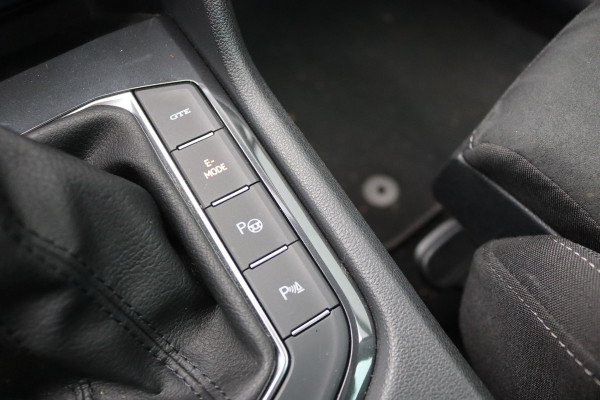 Volkswagen Tiguan 1.4 TSI eHybrid PHEV Elegance Trekhaak/Open-dak/Matrix-LED/Camera/Stoelverwarming