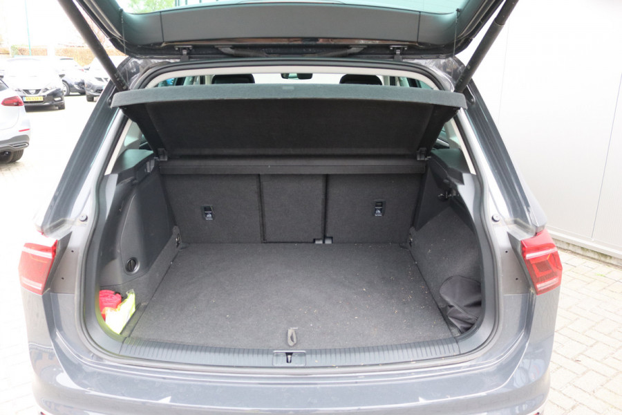 Volkswagen Tiguan 1.4 TSI eHybrid PHEV Elegance Trekhaak/Open-dak/Matrix-LED/Camera/Stoelverwarming