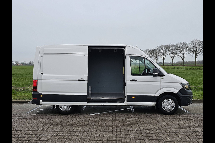 Volkswagen Crafter 35 2.0 TDI L3H3 140Pk Aut Trekhaak Camera CarPlay Leer Euro6!