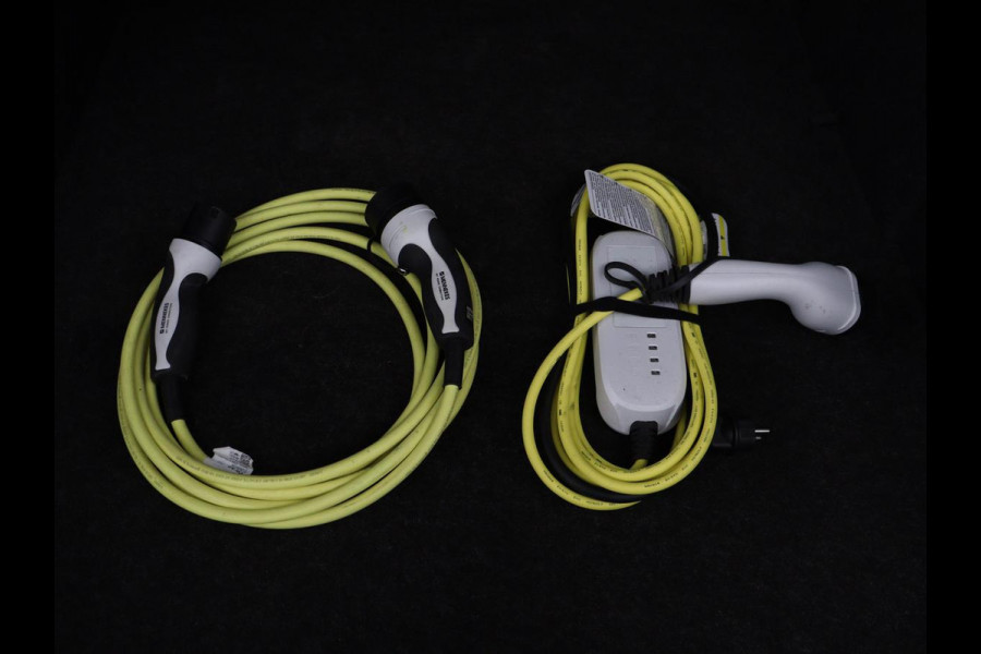 Škoda Superb 1.4 TSI iV Sportline | 360 Camera | Adaptive cruise | Trekhaak | Achterbankverwarming | Canton Sound | Matrix LED | Alcantara | Stoelverwarming | Carplay | Navigatie | PHEV | Plug In