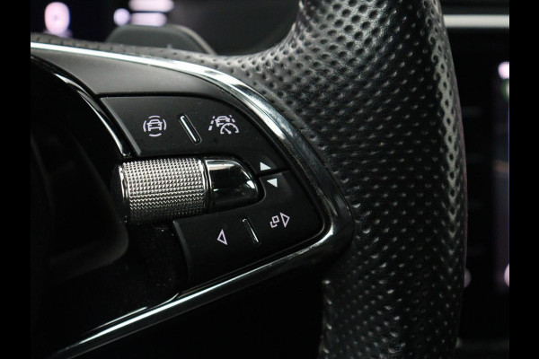 Škoda Superb 1.4 TSI iV Sportline | 360 Camera | Adaptive cruise | Trekhaak | Achterbankverwarming | Canton Sound | Matrix LED | Alcantara | Stoelverwarming | Carplay | Navigatie | PHEV | Plug In