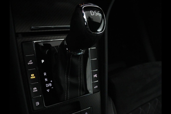 Škoda Superb 1.4 TSI iV Sportline | 360 Camera | Adaptive cruise | Trekhaak | Achterbankverwarming | Canton Sound | Matrix LED | Alcantara | Stoelverwarming | Carplay | Navigatie | PHEV | Plug In
