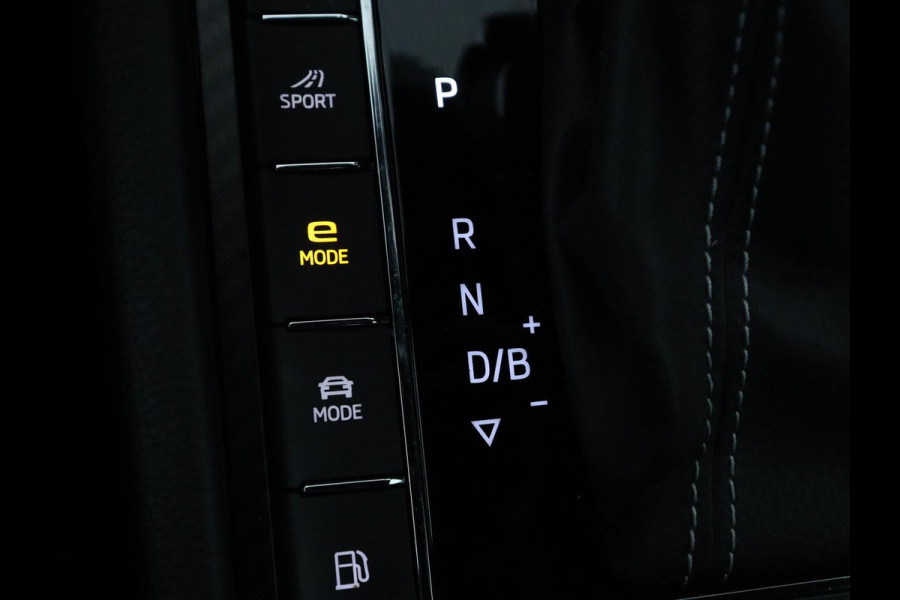 Škoda Superb 1.4 TSI iV Sportline | 360 Camera | Adaptive cruise | Trekhaak | Achterbankverwarming | Canton Sound | Matrix LED | Alcantara | Stoelverwarming | Carplay | Navigatie | PHEV | Plug In