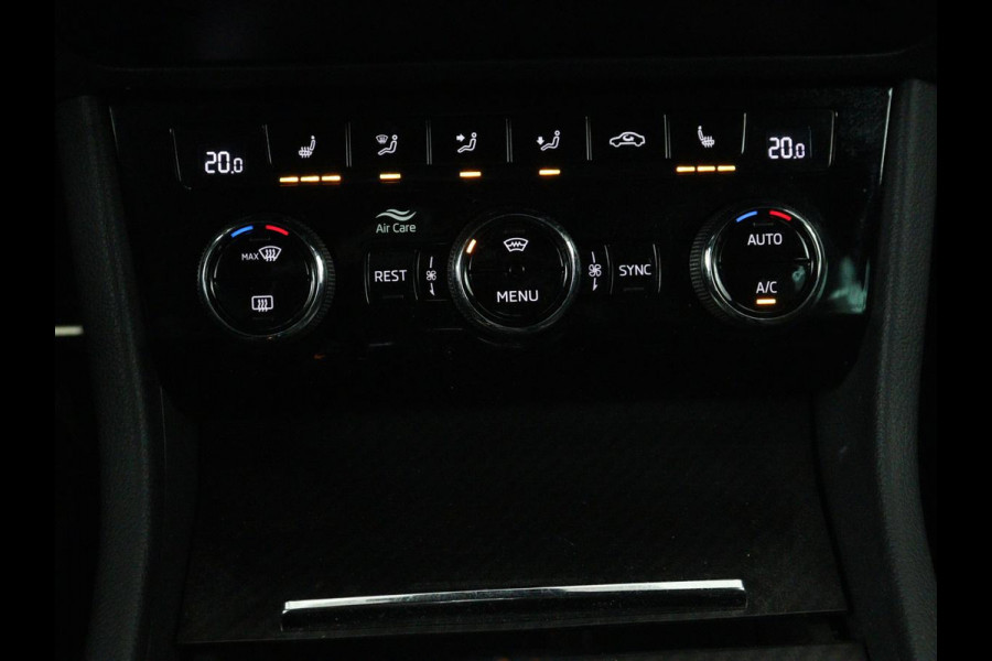 Škoda Superb 1.4 TSI iV Sportline | 360 Camera | Adaptive cruise | Trekhaak | Achterbankverwarming | Canton Sound | Matrix LED | Alcantara | Stoelverwarming | Carplay | Navigatie | PHEV | Plug In